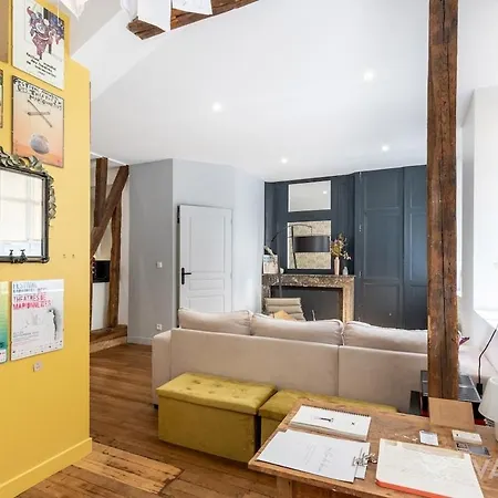 T2 Les Marionnettistes, 3 People, Baby Equipment * Charleville-Mézières