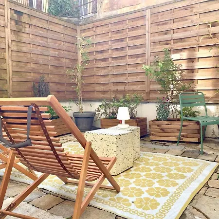 T2 Les Marionnettistes, 3 People, Baby Equipment Διαμέρισμα *